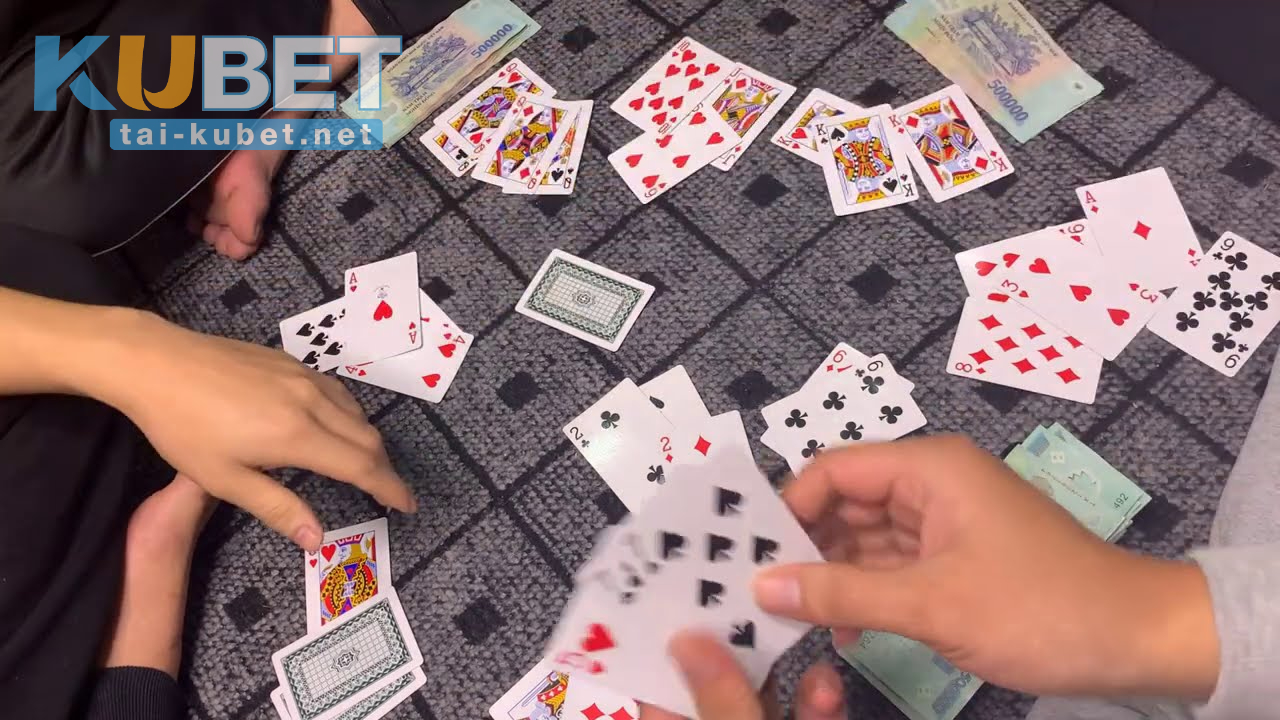 Cách đánh Phỏm bịp phổ biến